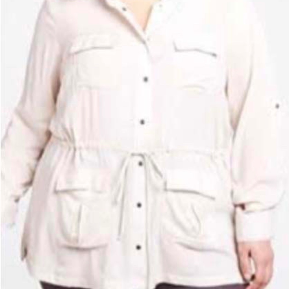 SAFARI BLOUSE, OYSTER, SIZE 24, RAYON, TUNIC LENGTH, LONG ROLL-UP SLEEVES, MANDA
